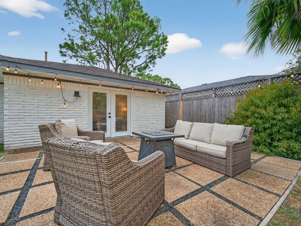 5638 Warm Springs Road, Houston TX 77035