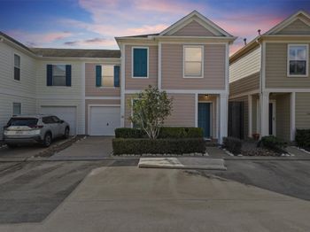 2618 Woodridge Manor Drive