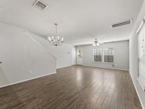 2618 Woodridge Manor Drive, Houston TX 77087