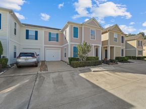 2618 Woodridge Manor Drive, Houston TX 77087
