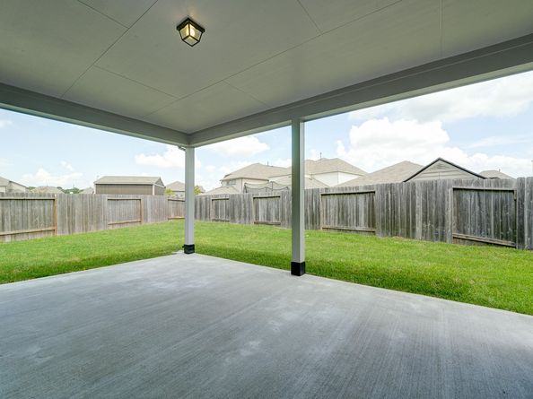 2024 Sugarberry Gully Lane, Conroe TX 77301