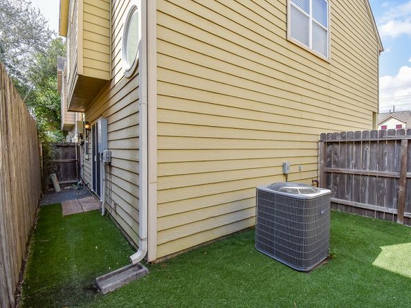 2202 Naomi Street 3, Houston TX 77054