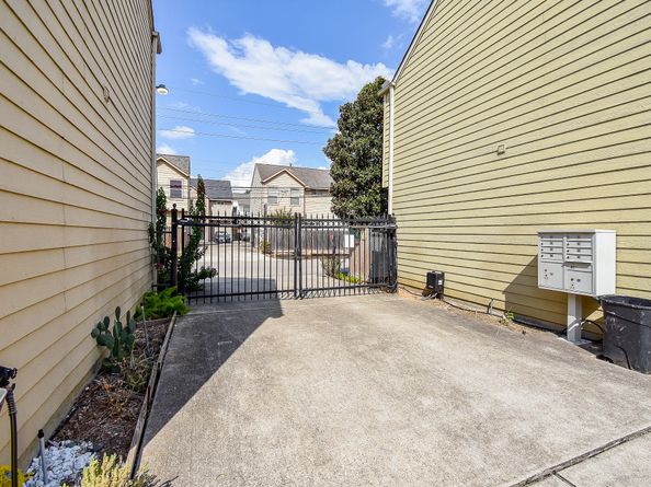 2202 Naomi Street 3, Houston TX 77054