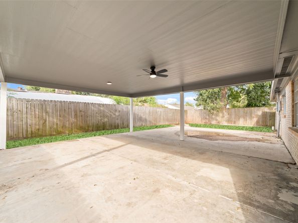 11222 Sandstone Street, Houston TX 77072
