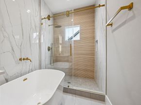 2223 Marnel Road B, Houston TX 77055