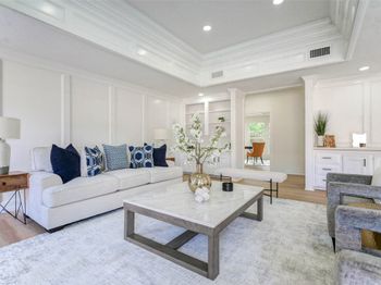 11618 Lakeside Place Drive