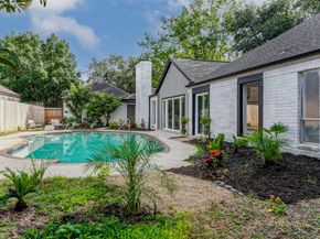 11618 Lakeside Place Drive, Houston TX 77077