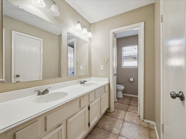 5727 Longforest Drive, Houston TX 77088