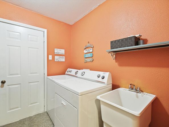 1515 Durango Drive, Houston TX 77055