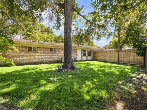 1515 Durango Drive, Houston TX 77055