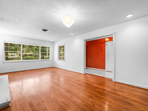 9821 Shadow Wood Drive, Houston TX 77080