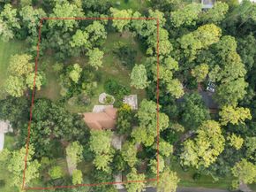 9821 Shadow Wood Drive, Houston TX 77080