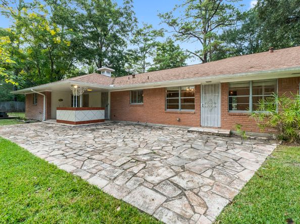 9821 Shadow Wood Drive, Houston TX 77080