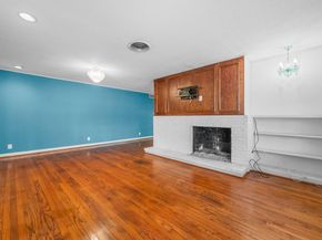 9821 Shadow Wood Drive, Houston TX 77080