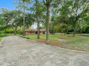 9821 Shadow Wood Drive, Houston TX 77080