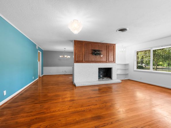 9821 Shadow Wood Drive, Houston TX 77080
