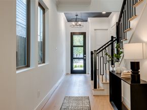 1014 PEDEN Street A, Houston TX 77006