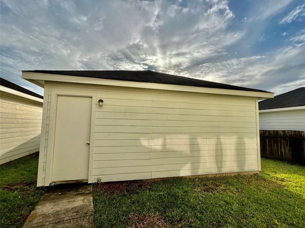 1511 Nichole Woods Drive, Houston TX 77047