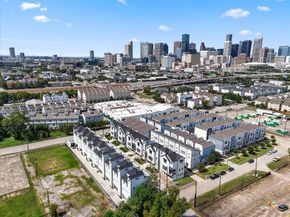 2208 Dennis Street, Houston TX 77004