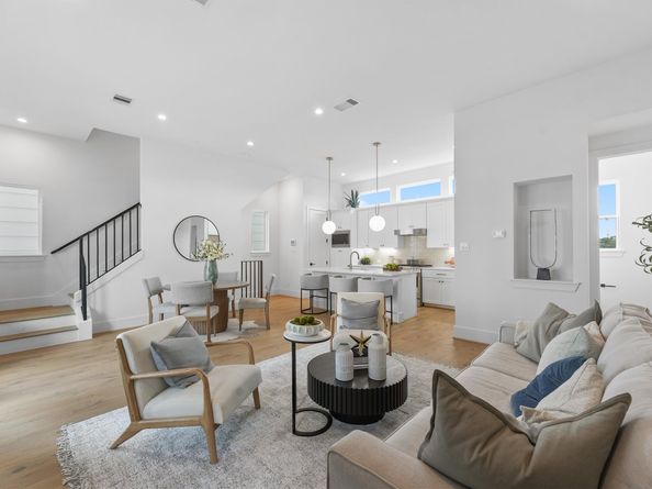 2208 Dennis Street, Houston TX 77004