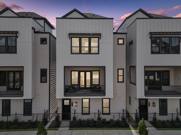 2208 Dennis Street, Houston TX 77004