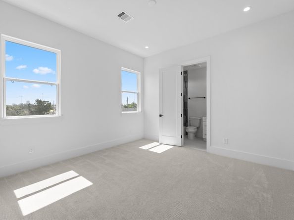 2208 Dennis Street, Houston TX 77004