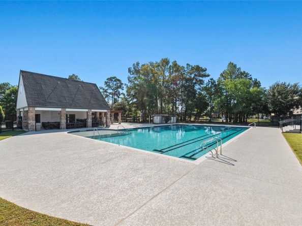 25008 Calais New Court, Kingwood TX 77339