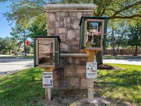 25008 Calais New Court, Kingwood TX 77339