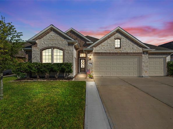 25008 Calais New Court, Kingwood TX 77339