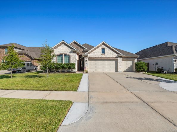 25008 Calais New Court, Kingwood TX 77339