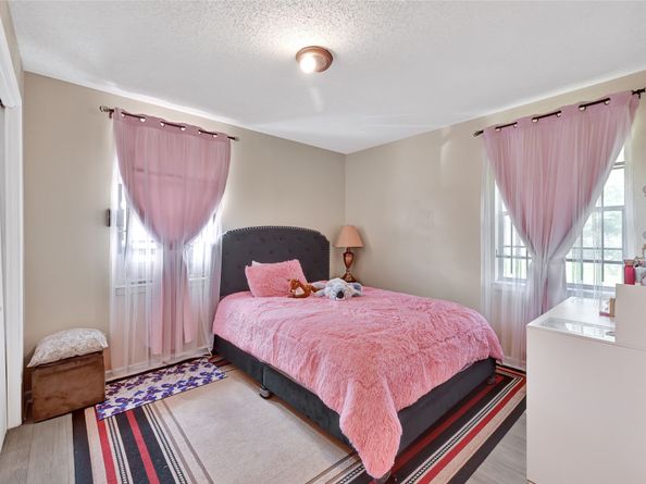 4930 Teton Street, Houston TX 77033