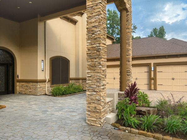 28019 E Benders Landing Boulevard NE, Spring TX 77386