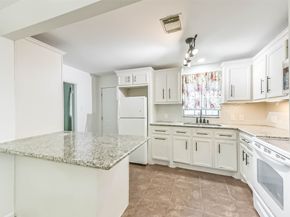 6159 Belmark Street, Houston TX 77033