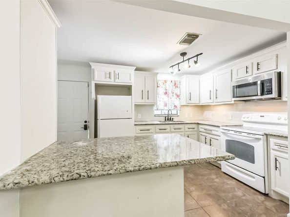 6159 Belmark Street, Houston TX 77033
