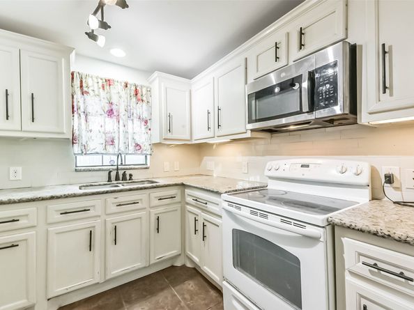 6159 Belmark Street, Houston TX 77033