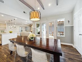 11102 Hillcroft Street, Houston TX 77096