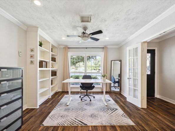 11102 Hillcroft Street, Houston TX 77096