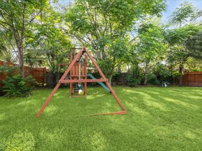 11102 Hillcroft Street, Houston TX 77096