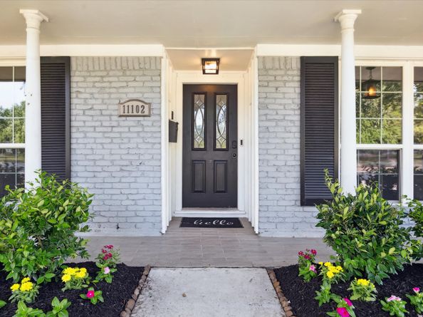 11102 Hillcroft Street, Houston TX 77096