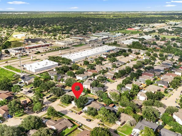 6814 Loch Langham Drive, Houston TX 77084