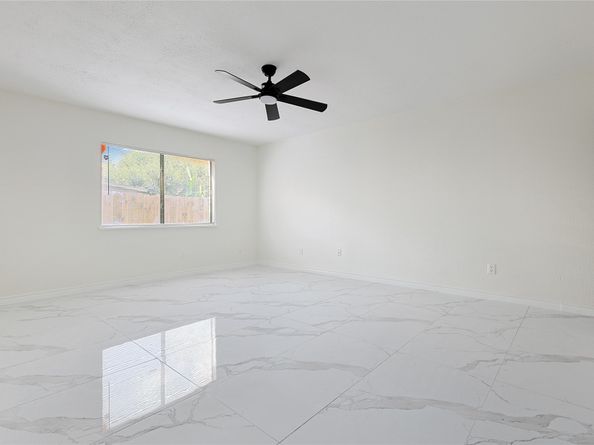 6814 Loch Langham Drive, Houston TX 77084