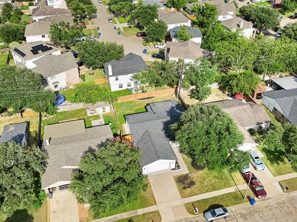 6814 Loch Langham Drive, Houston TX 77084