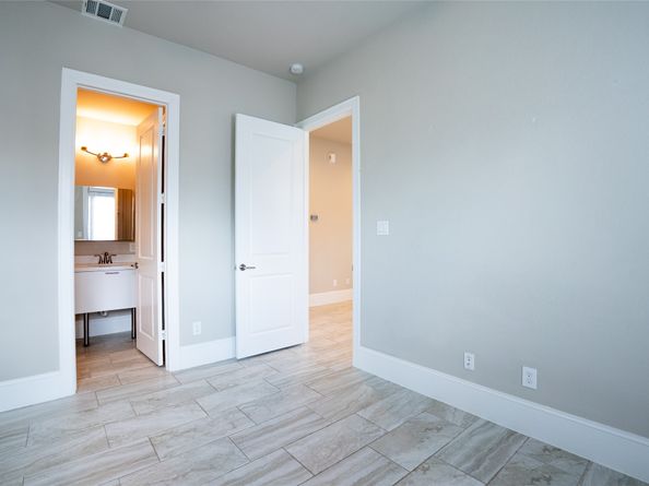 25718 Muirfield Bend Court, Spring TX 77389