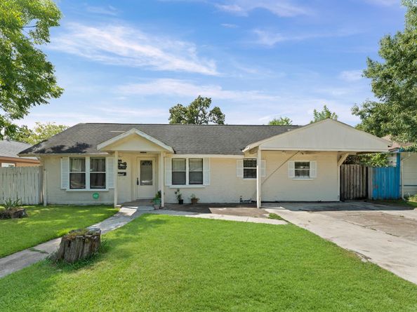 7526 El Rancho Street, Houston TX 77087
