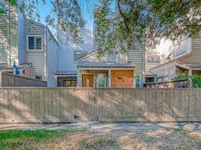 11733 Lakeside Place Drive, Houston TX 77077