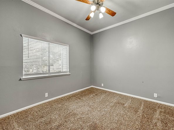 11733 Lakeside Place Drive, Houston TX 77077