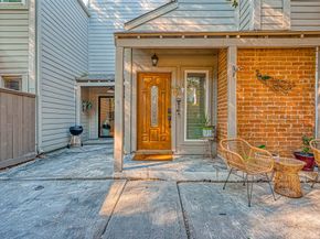 11733 Lakeside Place Drive, Houston TX 77077