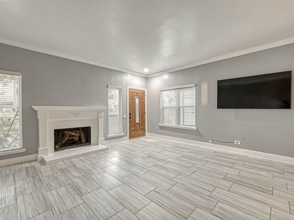 11733 Lakeside Place Drive, Houston TX 77077