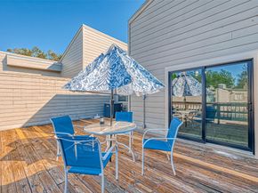 11733 Lakeside Place Drive, Houston TX 77077