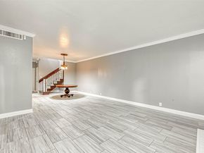 11733 Lakeside Place Drive, Houston TX 77077